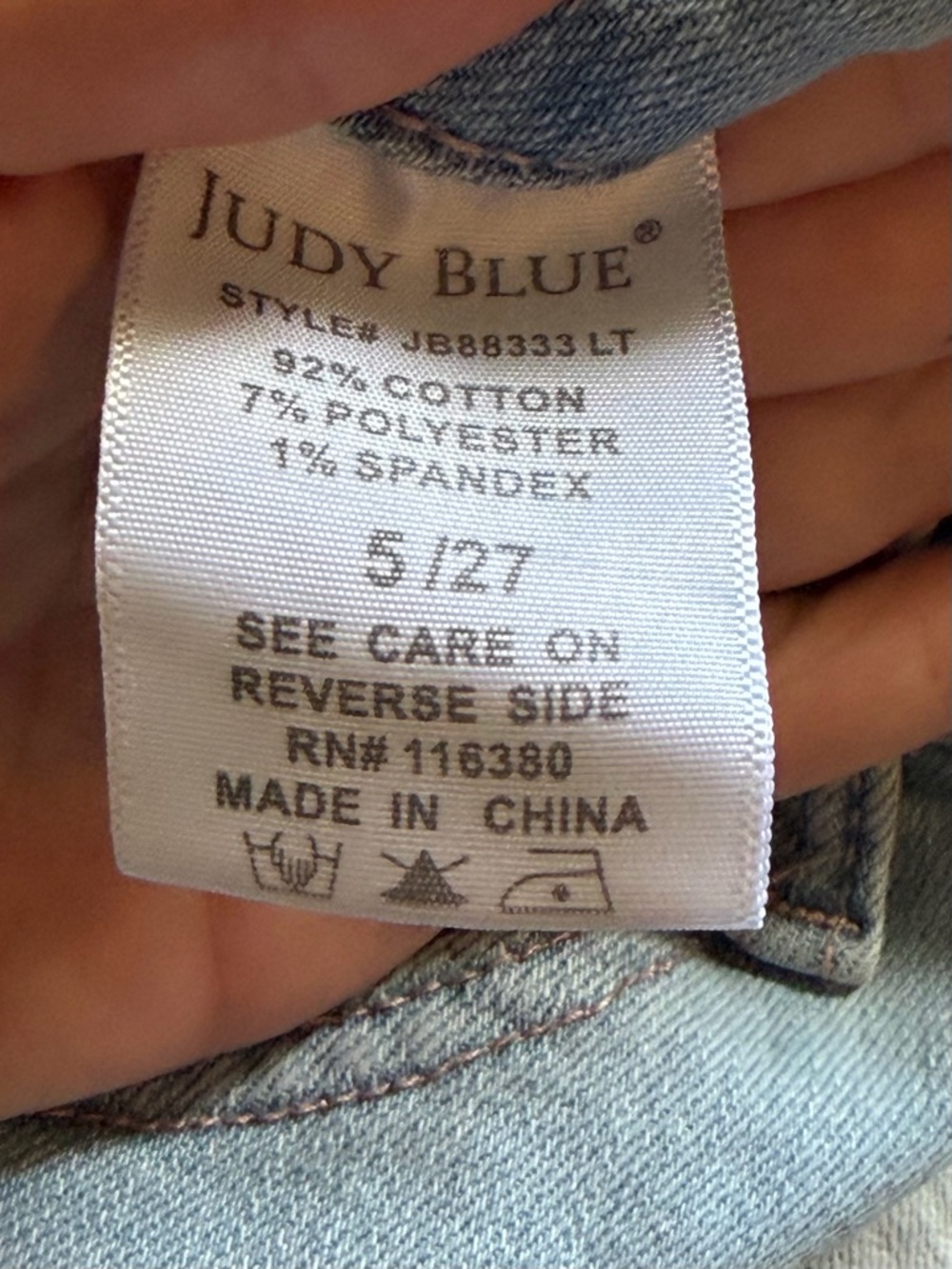 Judy Blue Boyfriend Fit Distressed Light Wash Jeans Size 5/27 - Picture 7 of 8